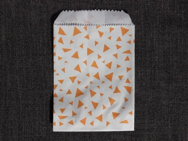 25 mini patterned paper bags