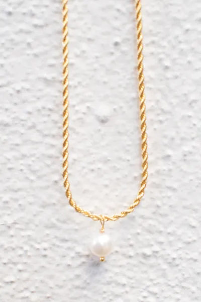 White Freshwater Pearl Twisted Chain Necklace